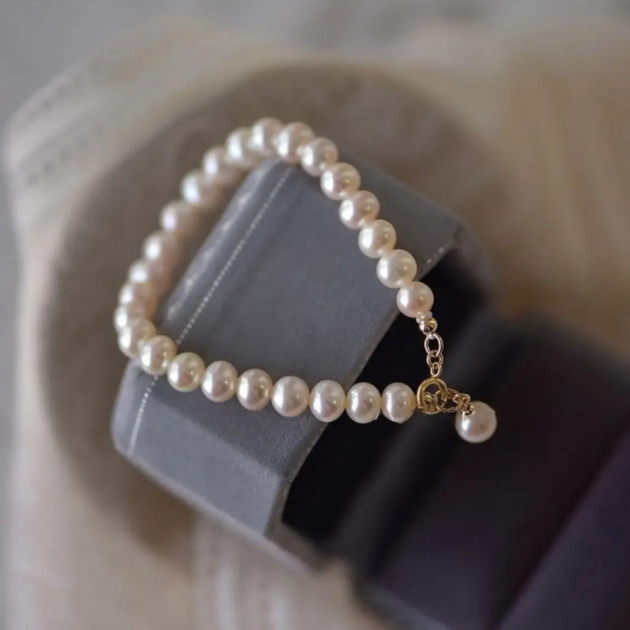 Women's Pearl Extended Chain Bracelet 6-7mm Gold Plated — feature 6