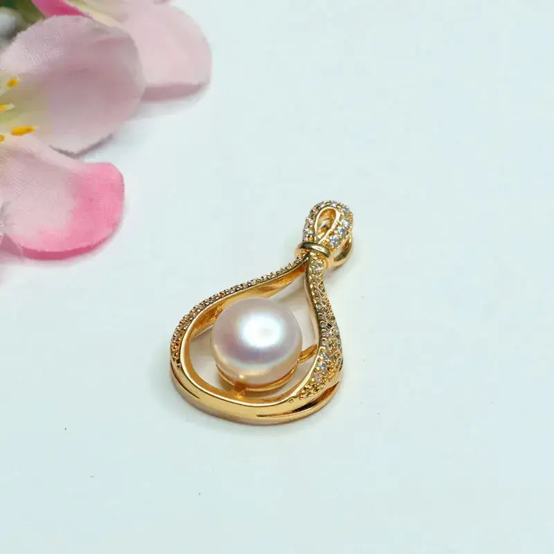 Japanese Korean Style Pearl Pendant Necklace with Full Diamond Water Drop Design — feature 11