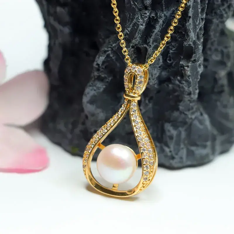 Japanese Korean Style Pearl Pendant Necklace with Full Diamond Water Drop Design — feature 9