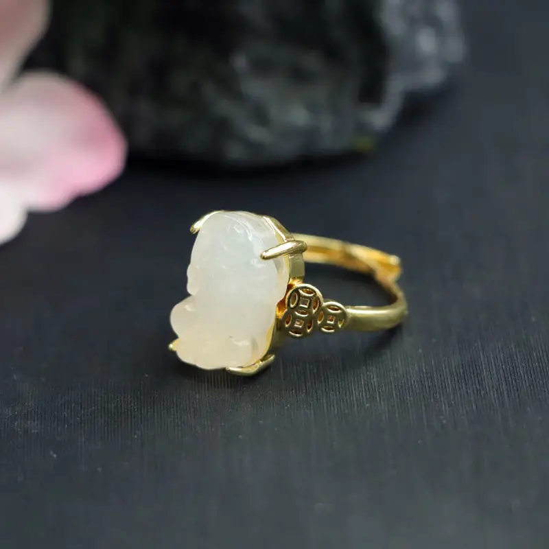 Guan Yu Jade Pixiu Ring White Gemstone Gold Plated — feature 9
