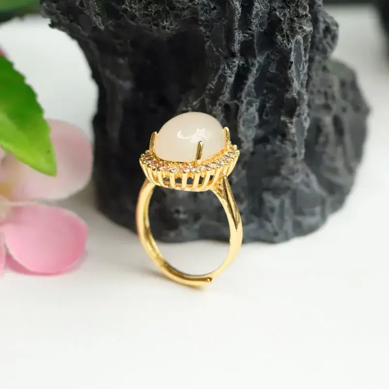 Guan Yu White Jade Ring with Sunflower Design - Image 4