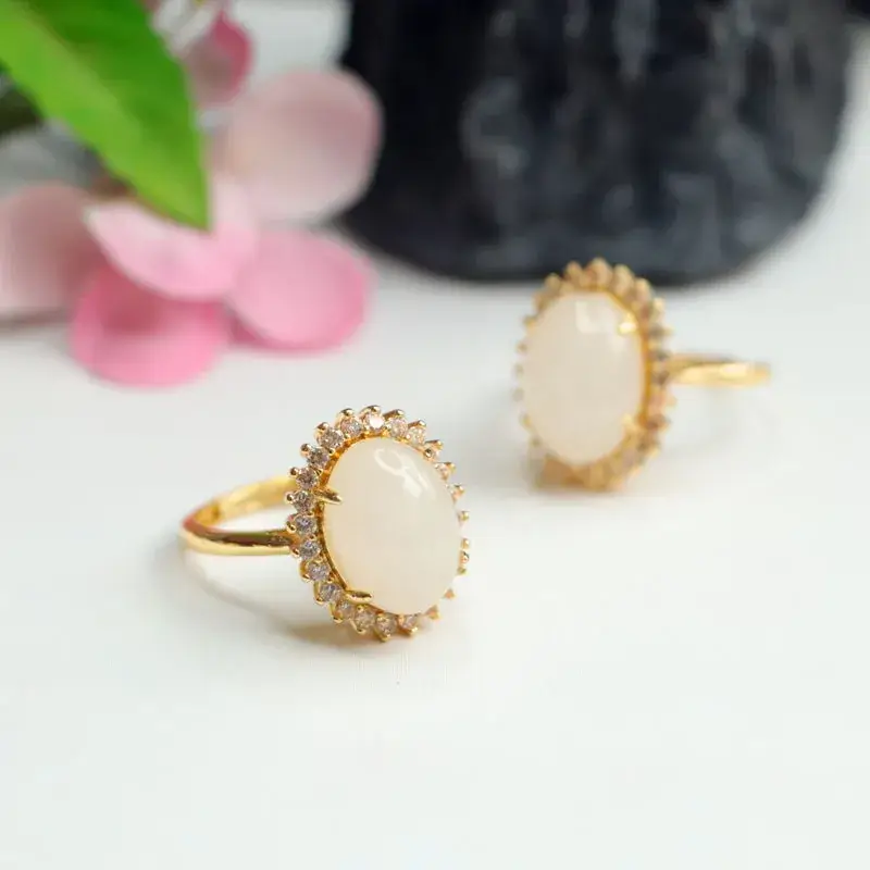 Guan Yu White Jade Ring with Sunflower Design — feature 11