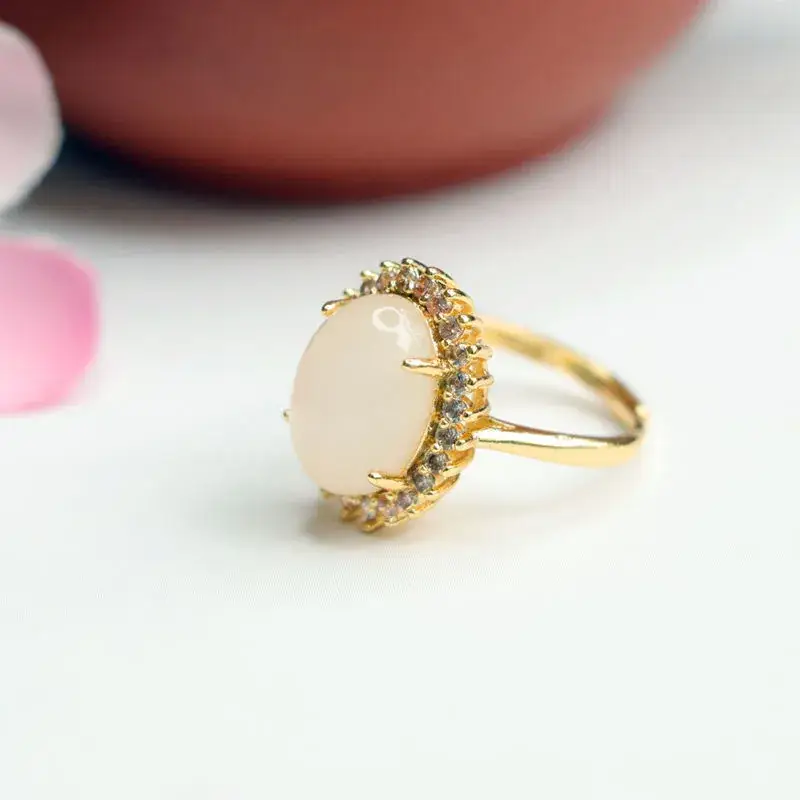 Guan Yu White Jade Ring with Sunflower Design — feature 5