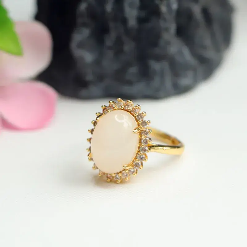 Guan Yu White Jade Ring with Sunflower Design — feature 8