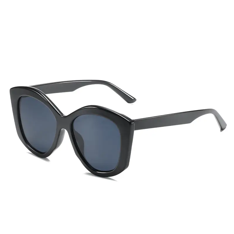 Black Cat-Eye Sunglasses with Gradient Lenses