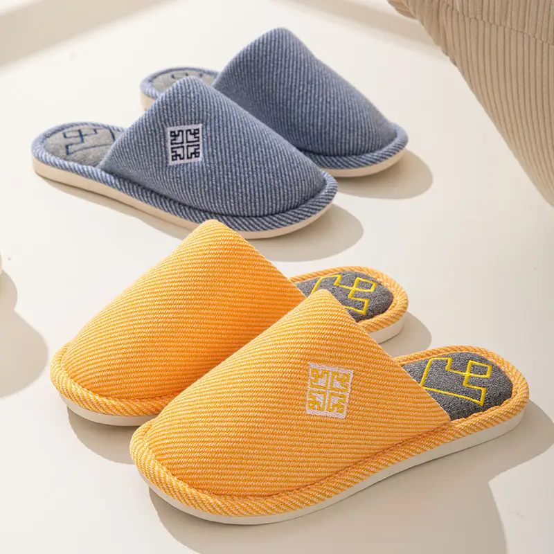 Chinese Style Fashionable Cotton Slippers for Women 2025 New Model Home Indoor Plush Fashionable Non-Slip Outdoor Warm Slippers for Men
