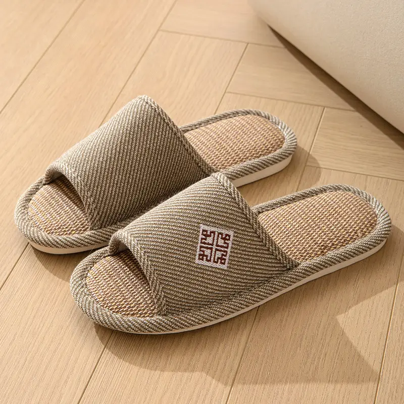 Chinese Style Fashionable Cotton Slippers for Women 2025 New Model Home Indoor Plush Fashionable Non-Slip Outdoor Warm Slippers for Men