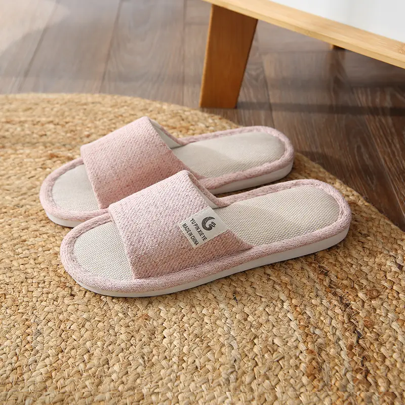 Chinese Style Fashionable Cotton Slippers for Women 2025 New Model Home Indoor Plush Fashionable Non-Slip Outdoor Warm Slippers for Men