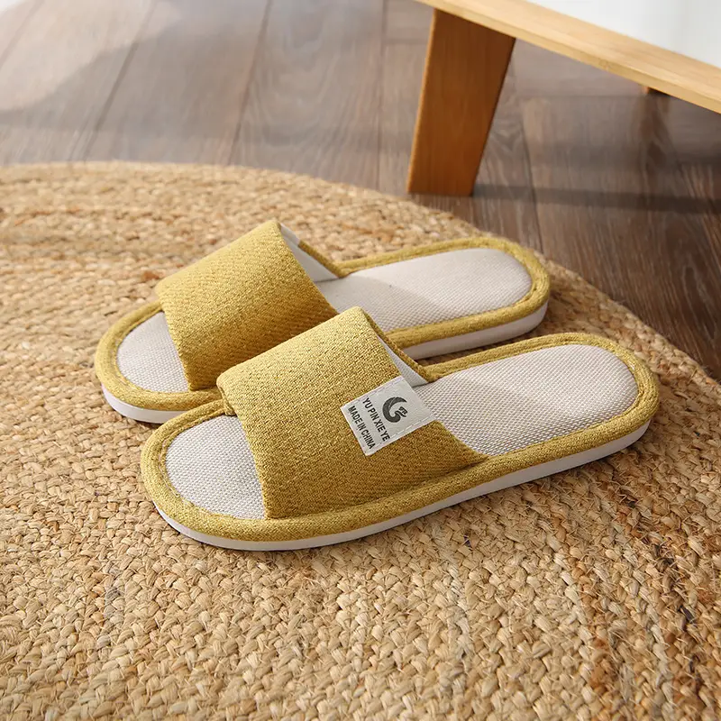 Chinese Style Fashionable Cotton Slippers for Women 2025 New Model Home Indoor Plush Fashionable Non-Slip Outdoor Warm Slippers for Men
