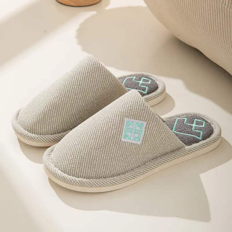 Chinese Style Fashionable Cotton Slippers for Women 2025 New Model Home Indoor Plush Fashionable Non-Slip Outdoor Warm Slippers for Men