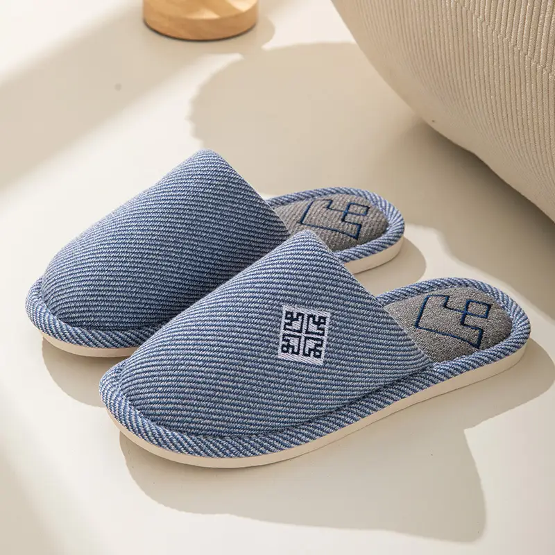 Chinese Style Fashionable Cotton Slippers for Women 2025 New Model Home Indoor Plush Fashionable Non-Slip Outdoor Warm Slippers for Men