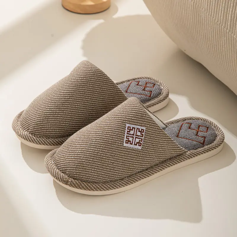 Chinese Style Fashionable Cotton Slippers for Women 2025 New Model Home Indoor Plush Fashionable Non-Slip Outdoor Warm Slippers for Men