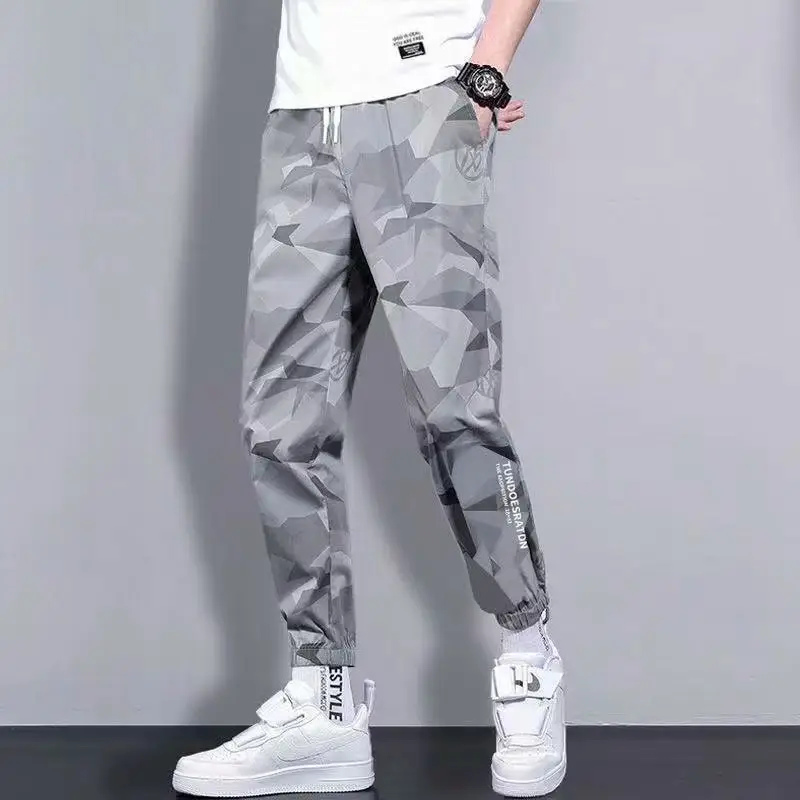 Men's 2021 Camo Loose Toe Sports Pants - Image 2
