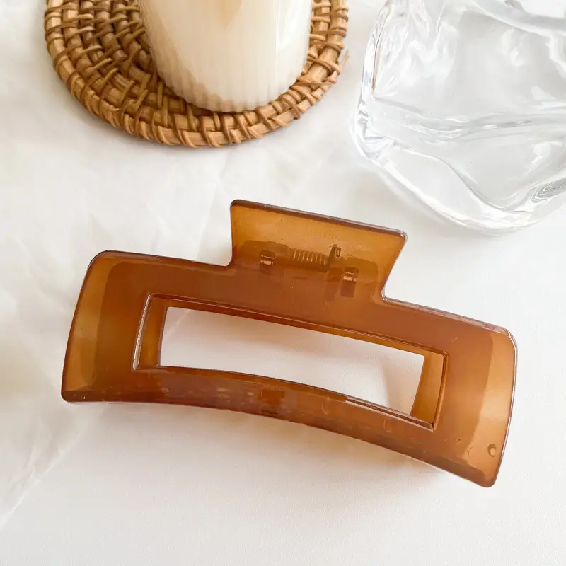 Beeswax 10.5cm