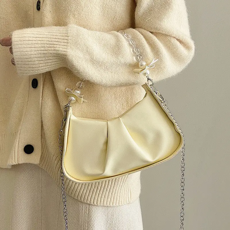 Black Chain Crossbody Bag for Women - Image 6