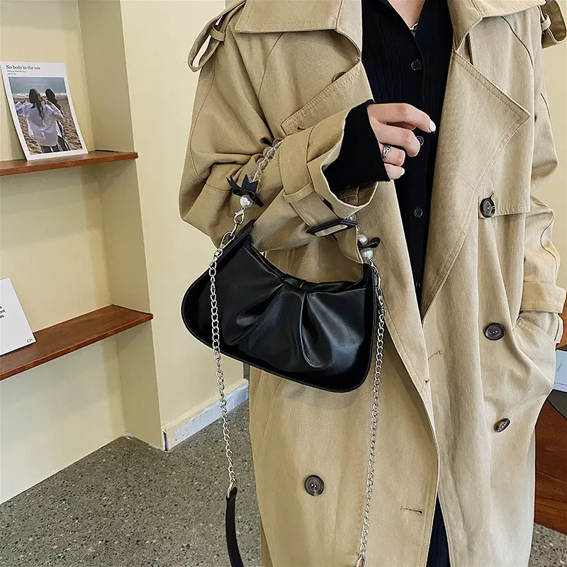 Black Chain Crossbody Bag for Women - Image 8