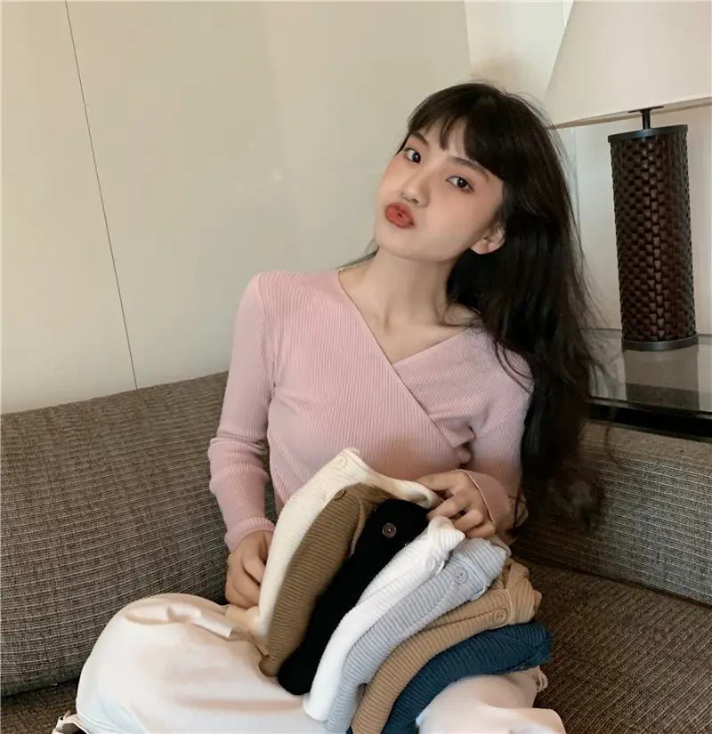 Women Cross V Neck Long Sleeve Sweater Black — feature 16