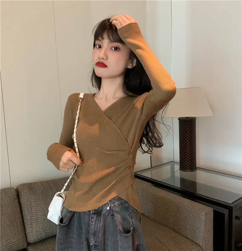 Women Cross V Neck Long Sleeve Sweater Black — feature 2