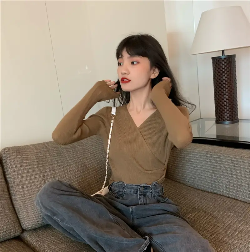 Women Cross V Neck Long Sleeve Sweater Black — feature 5