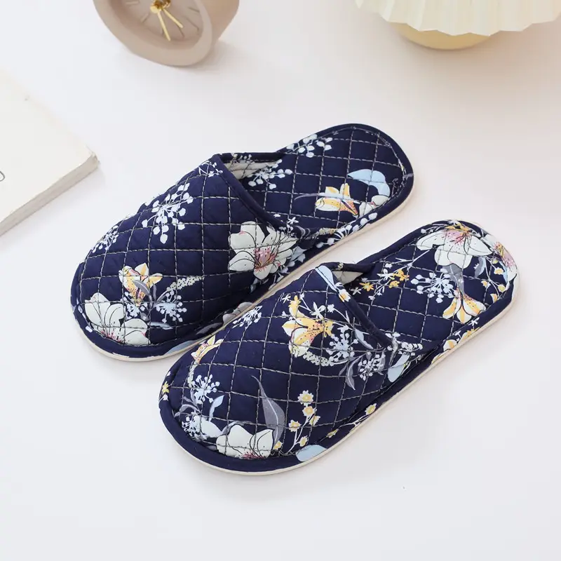 Spring and Autumn Floral Fabric Rubber-Soled Slippers for Home Indoor Use, Cotton Slippers for Winter, Closed-Toe, for Men and Women, Couples