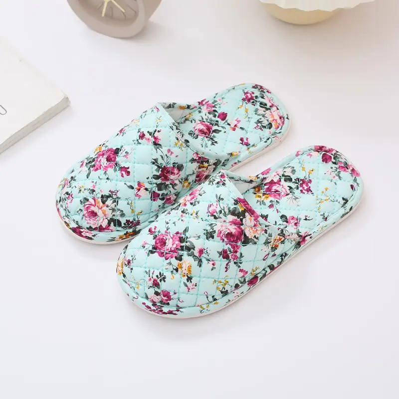 Spring and Autumn Floral Fabric Rubber-Soled Slippers for Home Indoor Use, Cotton Slippers for Winter, Closed-Toe, for Men and Women, Couples