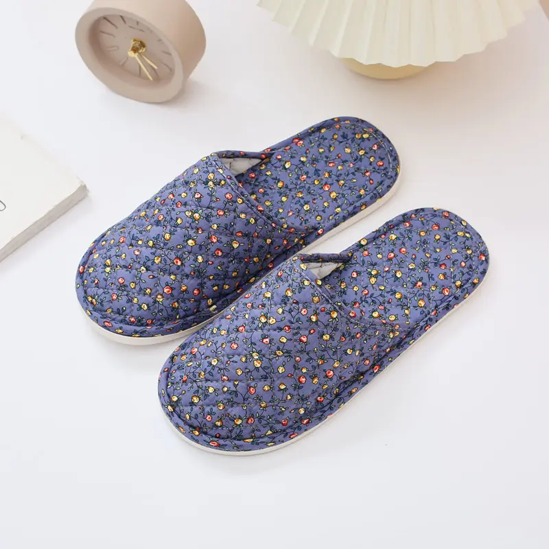 Spring and Autumn Floral Fabric Rubber-Soled Slippers for Home Indoor Use, Cotton Slippers for Winter, Closed-Toe, for Men and Women, Couples