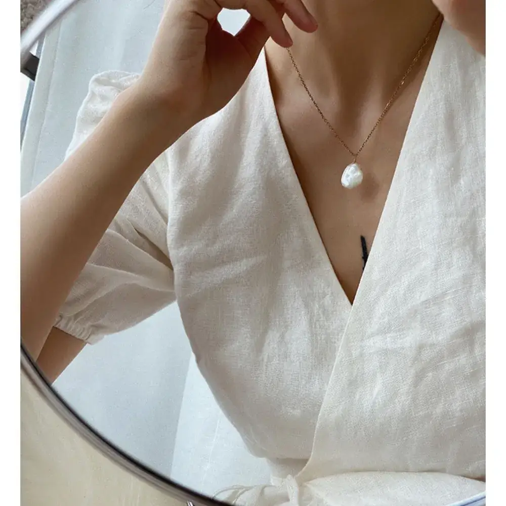 Elegant Pearl Necklace for Women Gold Chain - Image 5