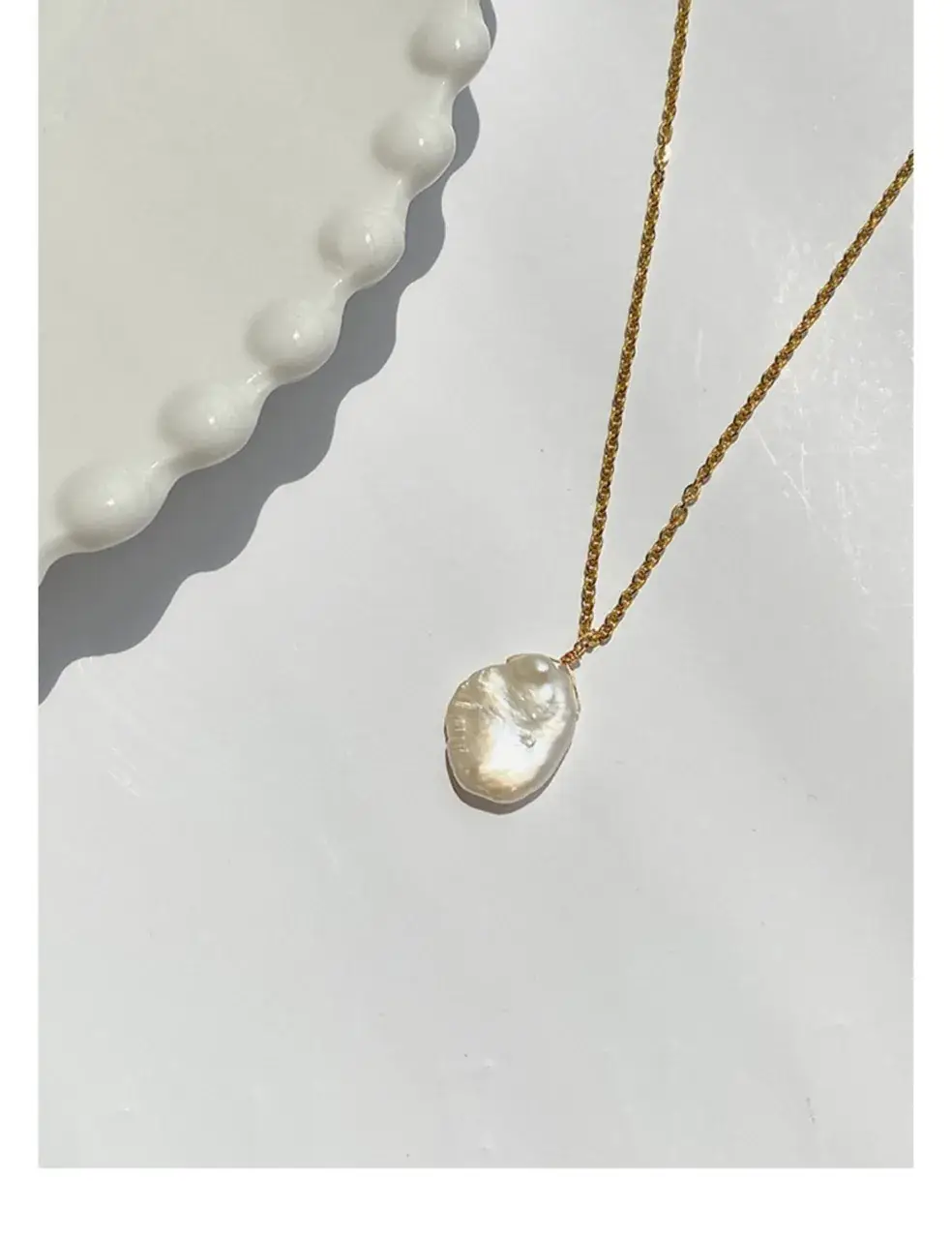 Elegant Pearl Necklace for Women Gold Chain — feature 8