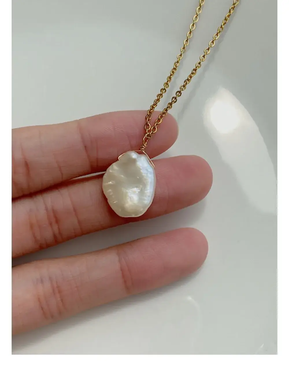 Elegant Pearl Necklace for Women Gold Chain — feature 9