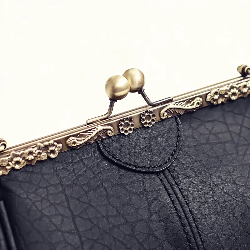 Black Korean Style Women's Shoulder Bag with Clip Buckle
