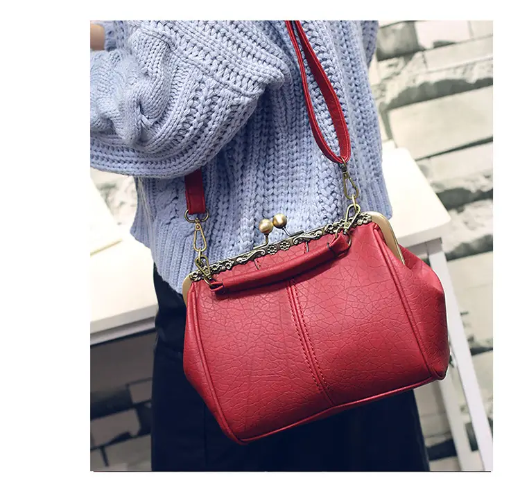Black Korean Style Women's Shoulder Bag with Clip Buckle — feature 18