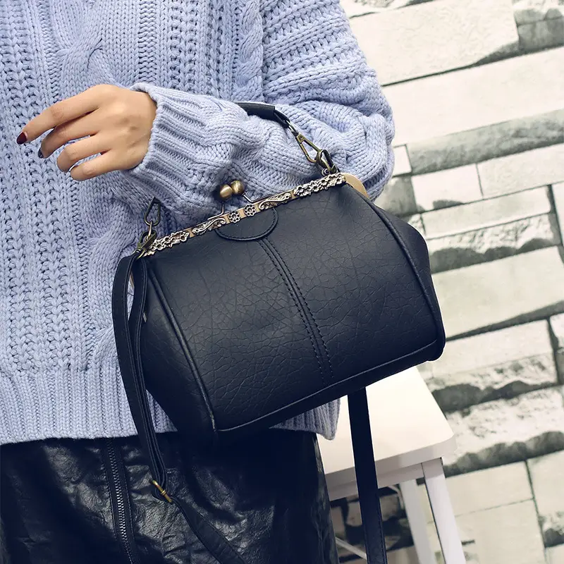 Black Korean Style Women's Shoulder Bag with Clip Buckle — feature 24