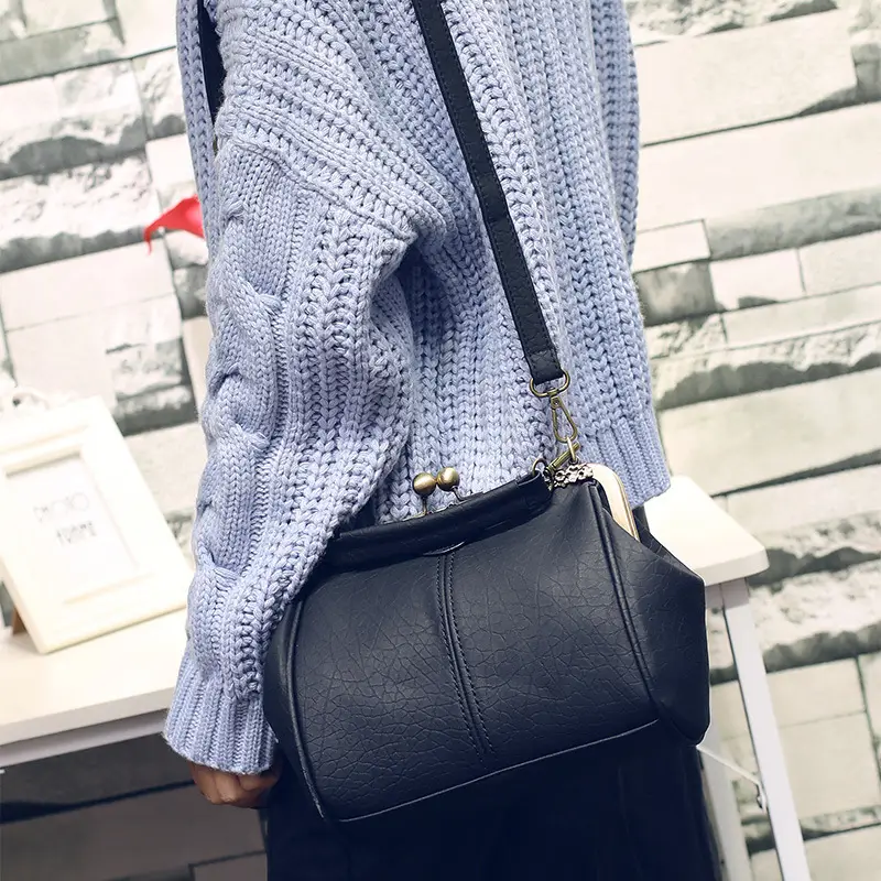Black Korean Style Women's Shoulder Bag with Clip Buckle — feature 27