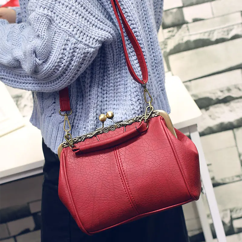 Black Korean Style Women's Shoulder Bag with Clip Buckle — feature 28