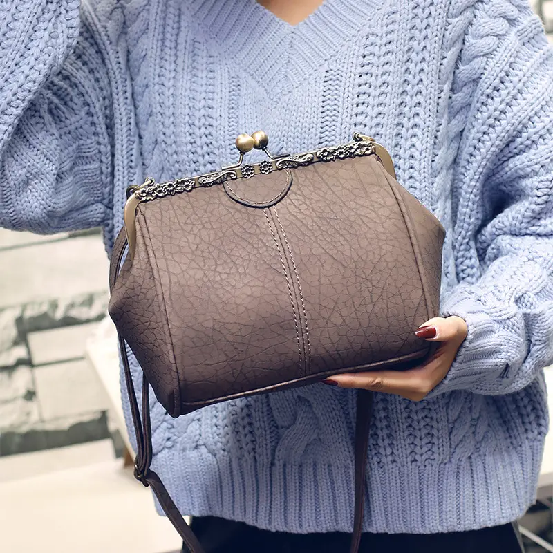 Black Korean Style Women's Shoulder Bag with Clip Buckle — feature 30