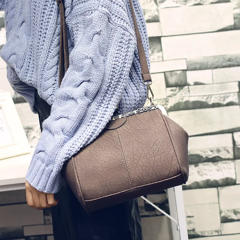 Black Korean Style Women's Shoulder Bag with Clip Buckle — feature 34