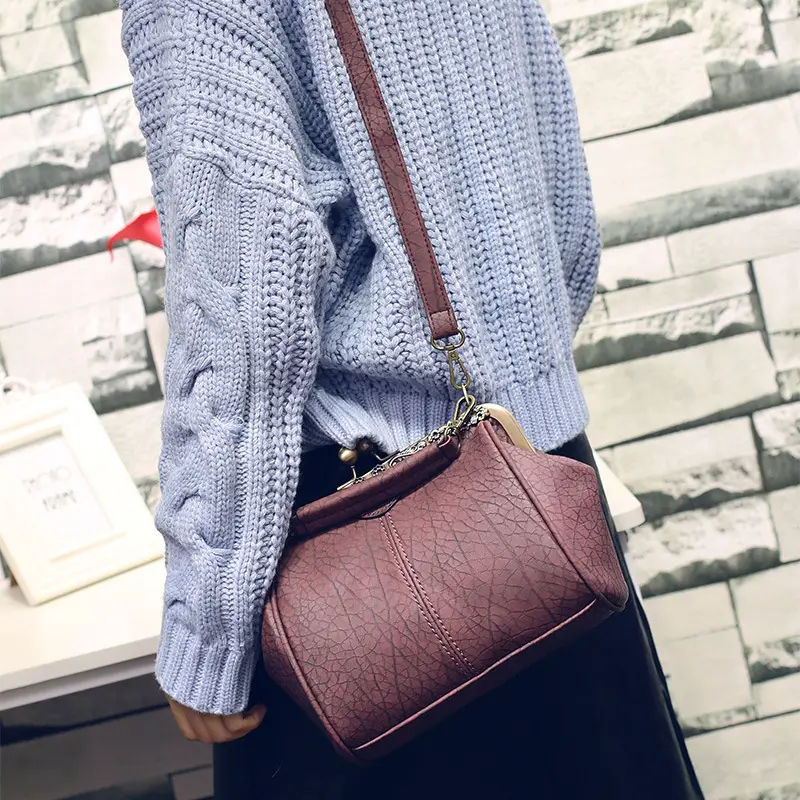 Black Korean Style Women's Shoulder Bag with Clip Buckle — feature 40