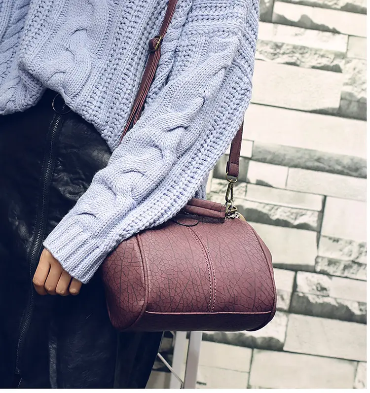 Black Korean Style Women's Shoulder Bag with Clip Buckle — feature 5