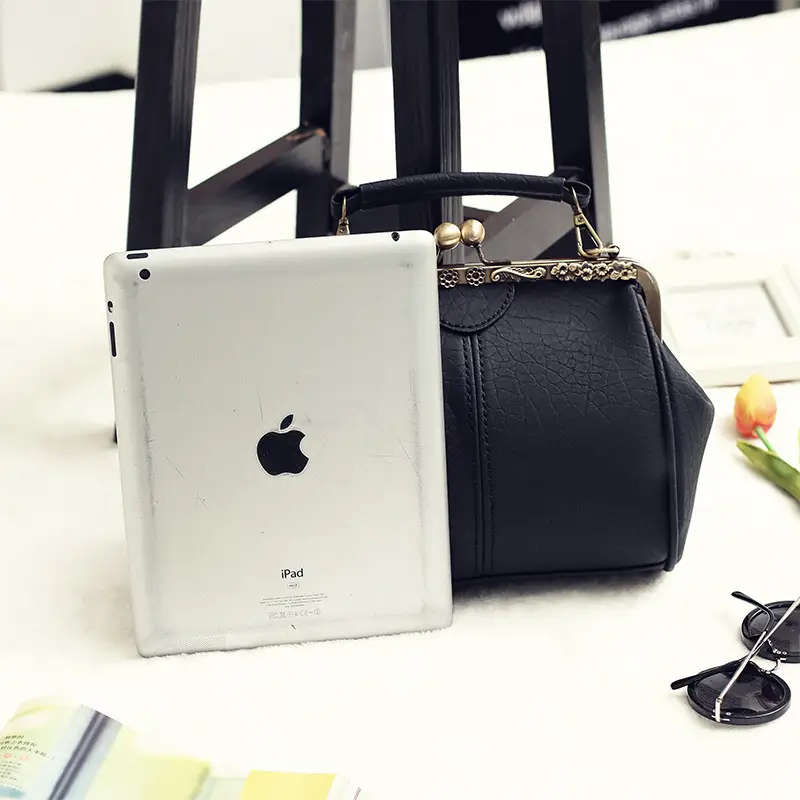Black Korean Style Women's Shoulder Bag with Clip Buckle — feature 54