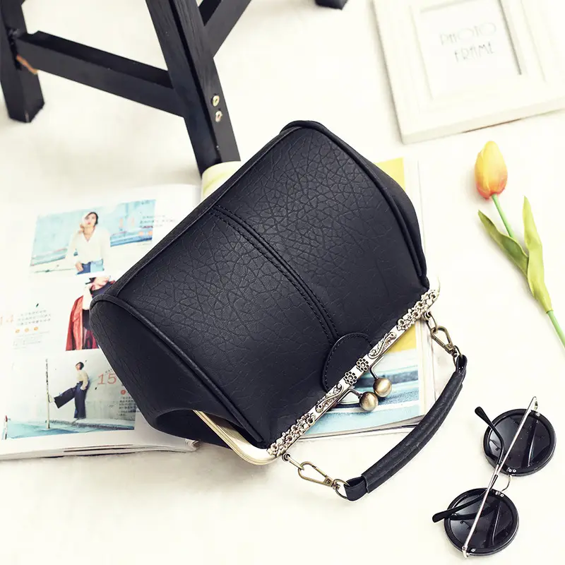 Black Korean Style Women's Shoulder Bag with Clip Buckle — feature 55