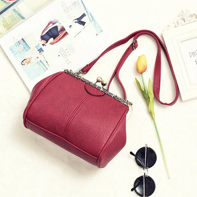 Black Korean Style Women's Shoulder Bag with Clip Buckle — feature 78