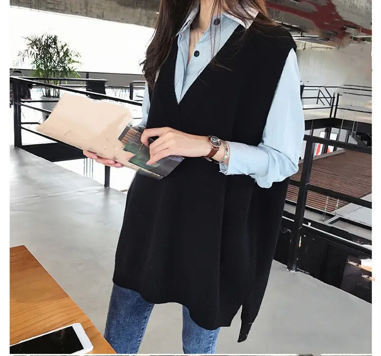 Women Korean V-Neck Sleeveless Knit Vest Set - Image 3