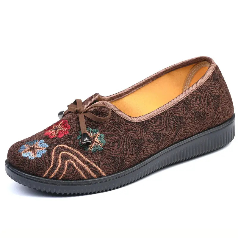 Old Beijing cloth shoes non-slip soft bottom old shoes women's slip-on old lady shoes Women's Flat milk shoes autumn mother shoes - Image 2