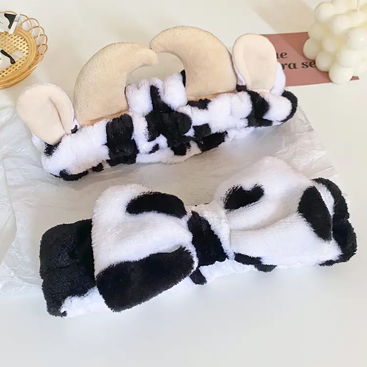 Three-Dimensional Cow Horn Hair Band for Women - Image 3