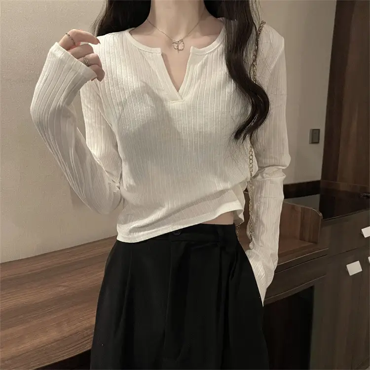 Women V-neck Long Sleeve T-Shirt Grey Slim Fit — feature 4