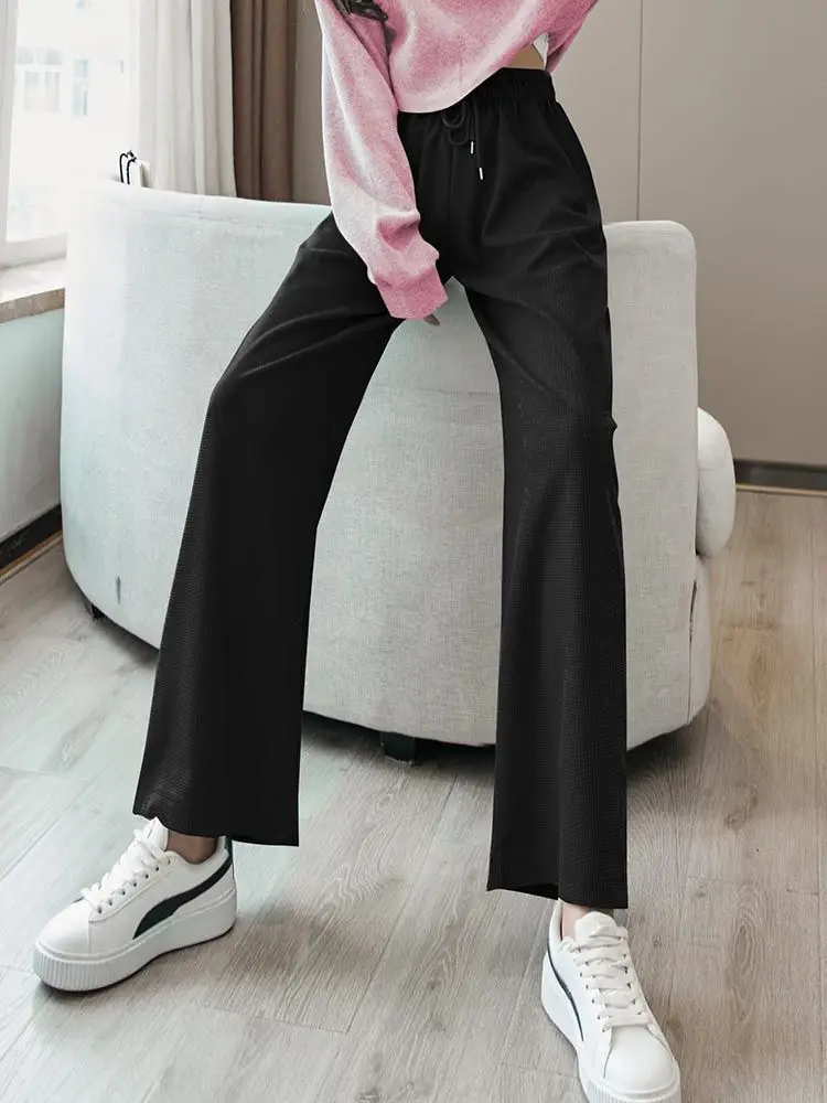 Women Black Waffle Elastic Waist Wide Leg Pants — feature 2