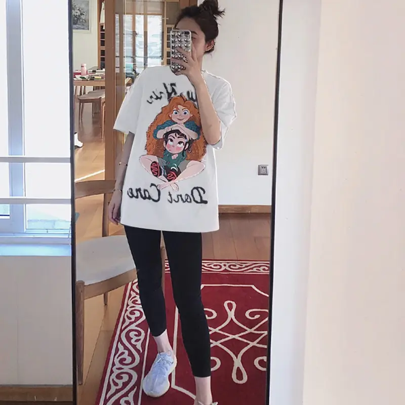 Kumayes Women's Gray Cartoon Print T-Shirt — feature 17