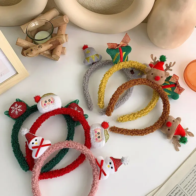 Christmas Heart Headband with Elk Horn Decor - Image 7