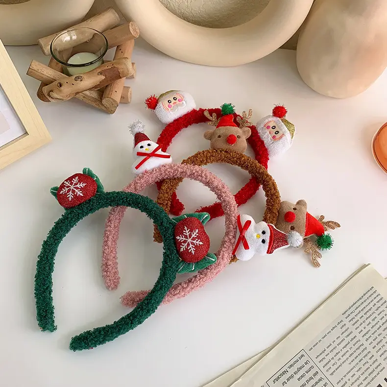 Christmas Heart Headband with Elk Horn Decor - Image 8