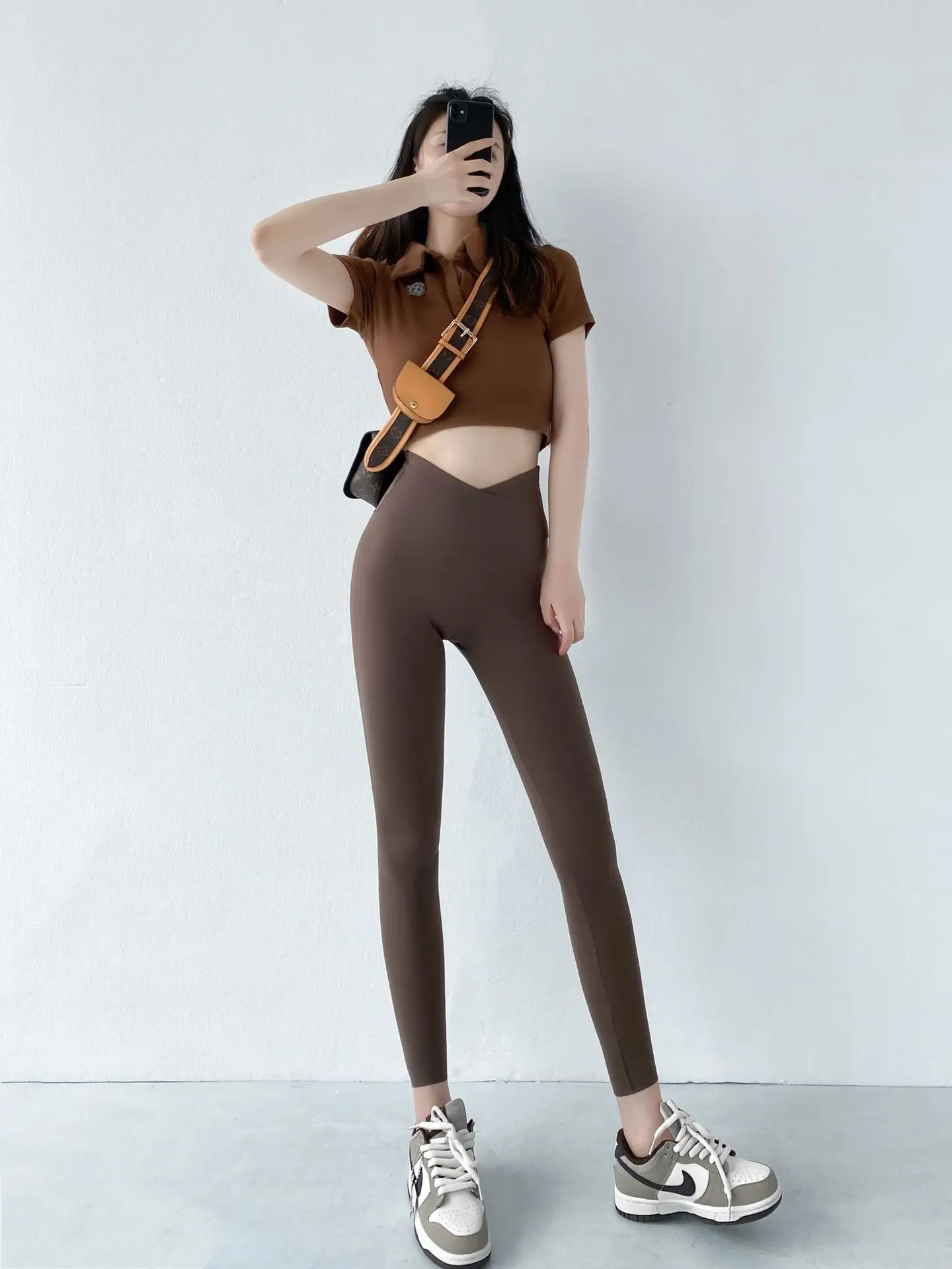 Korean Style Sharkskin Leggings V-Back Slimming Tights Brown - Image 9